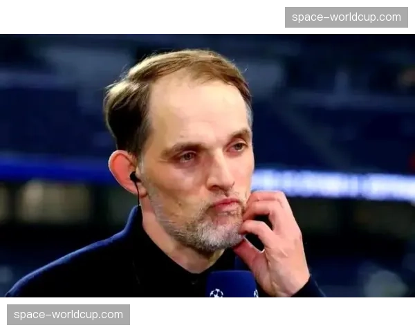 战术板：图赫尔如何用三中卫体系在客场逼平强大的皇马