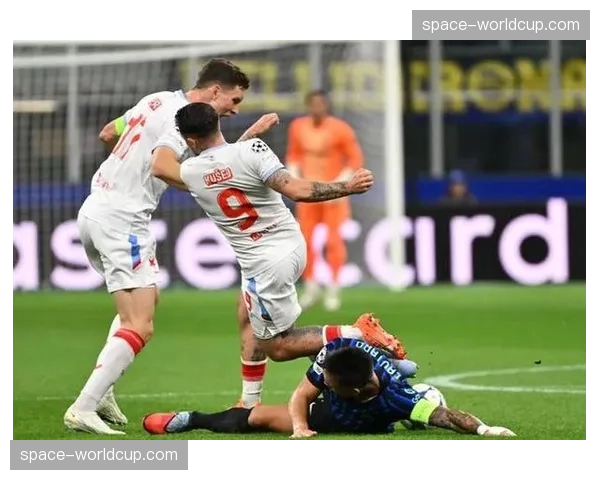 战术复盘:国米如何用高效防守反击淘汰多特蒙德 战术复盘:国米如何用高效防守反击淘汰多特蒙德