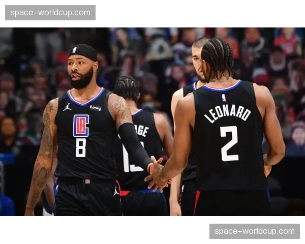 东契奇一伤湖人变软柿子,森林狼火箭抢西部第五避掘金 东契奇一伤湖人变软柿子,森林狼火箭抢西部第五避掘金