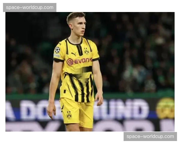 施洛特贝克续约多特，解约金条款排除拜仁引援可能